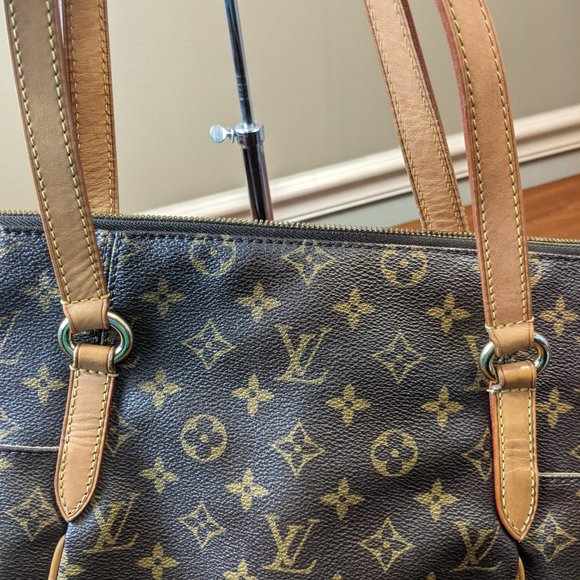 Auth Louis Vuitton Totally Handbag Mm Brown Monogram Canvas Tote - Picture 3 of 13